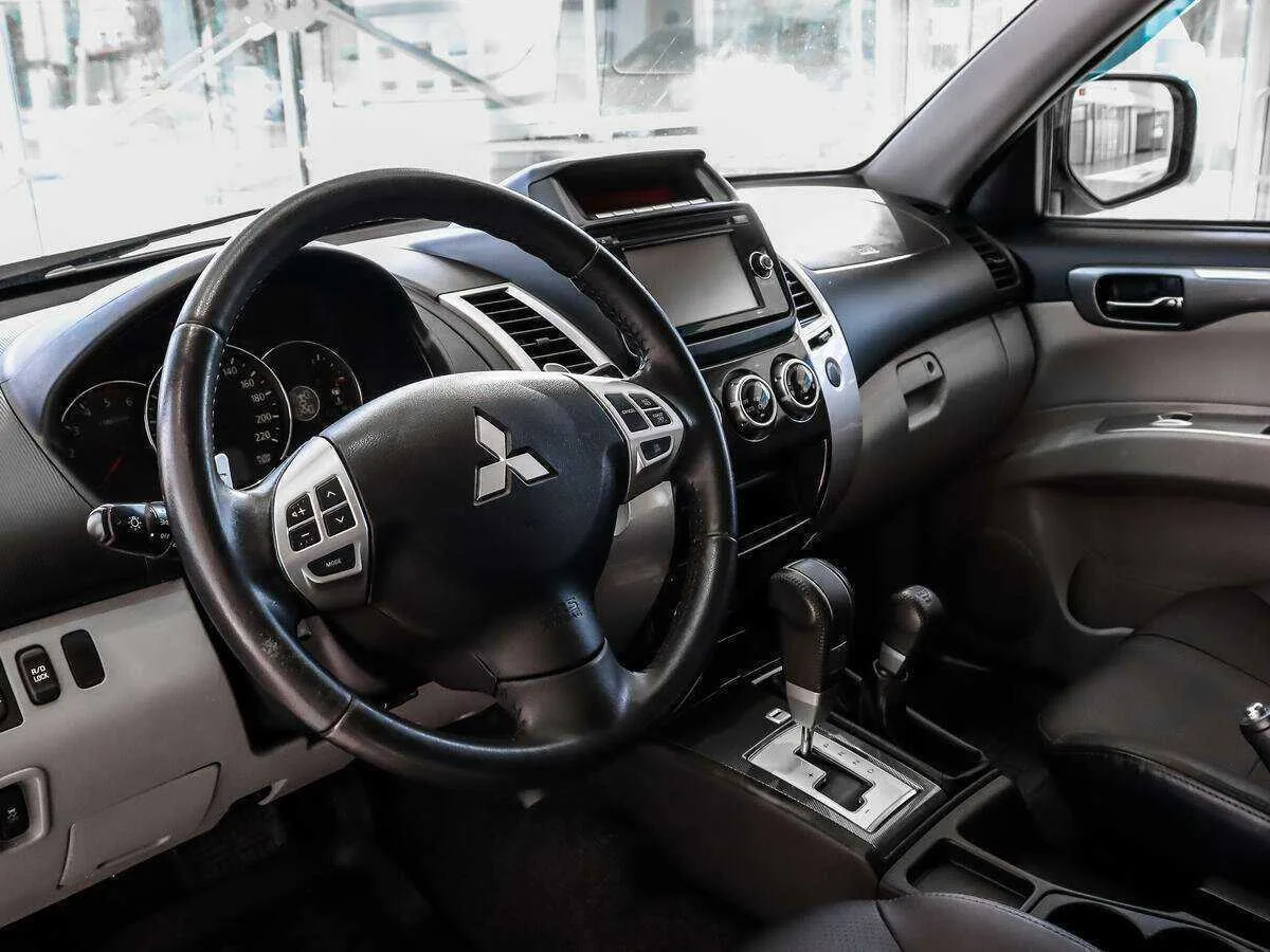 Mitsubishi Pajero Sport