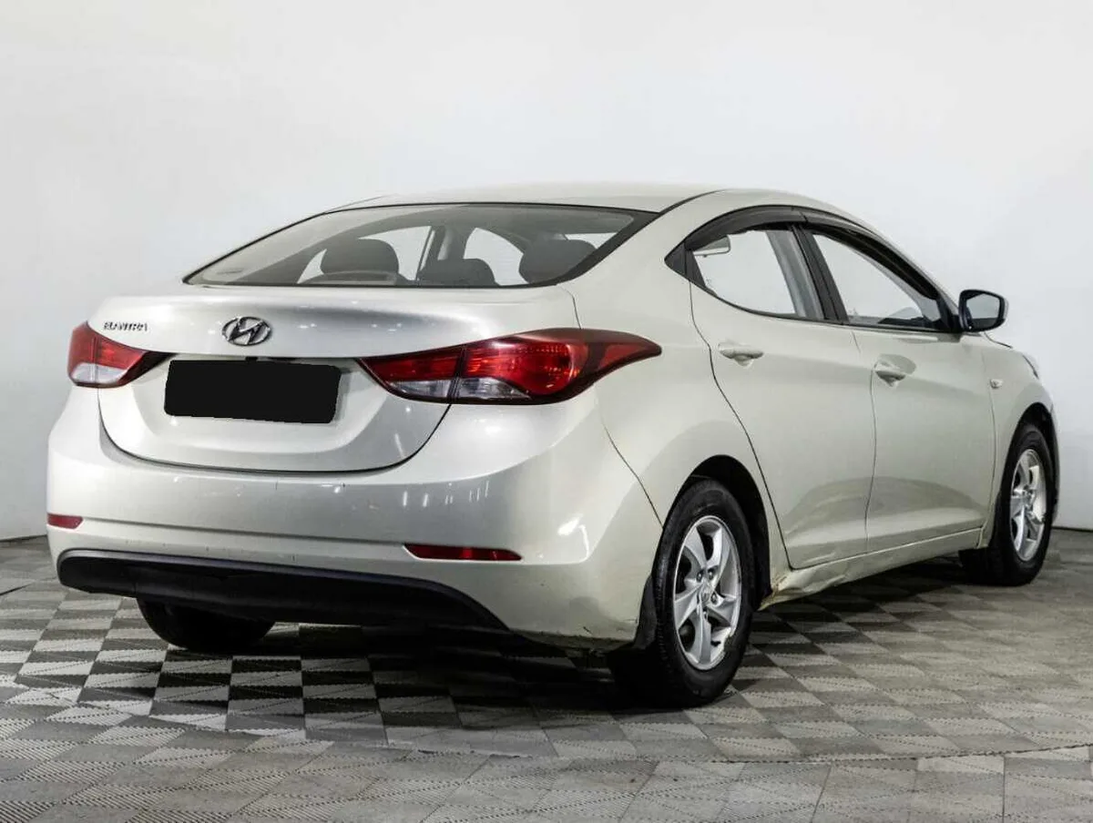 Hyundai Elantra