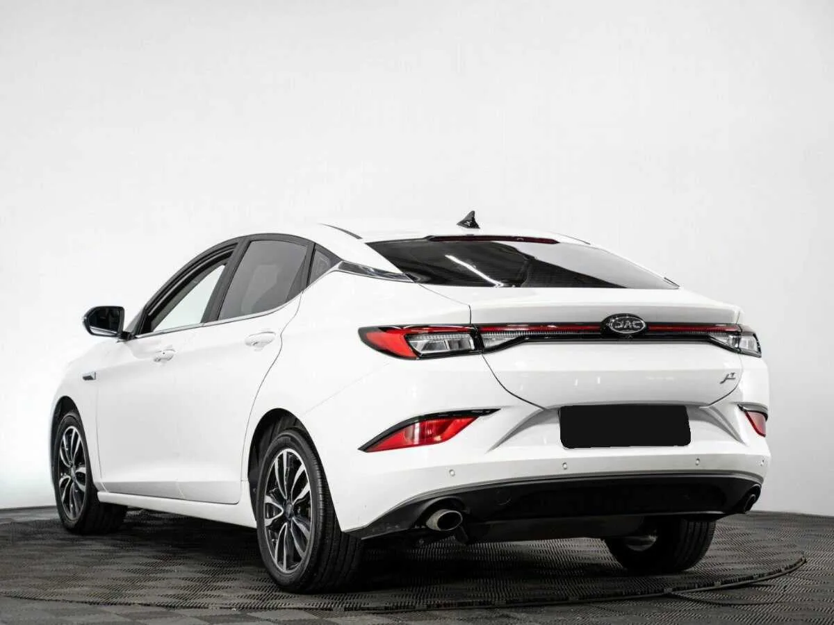JAC J7