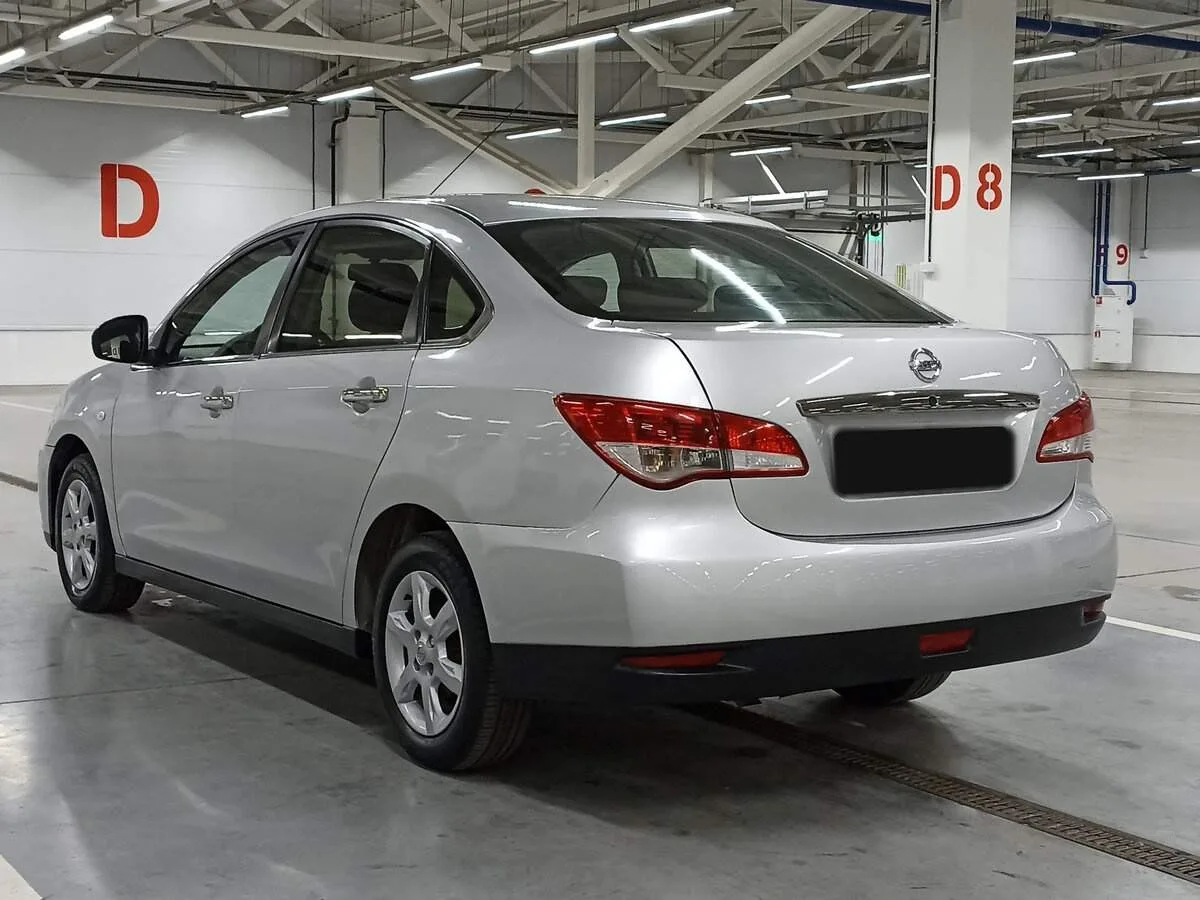 Nissan Almera