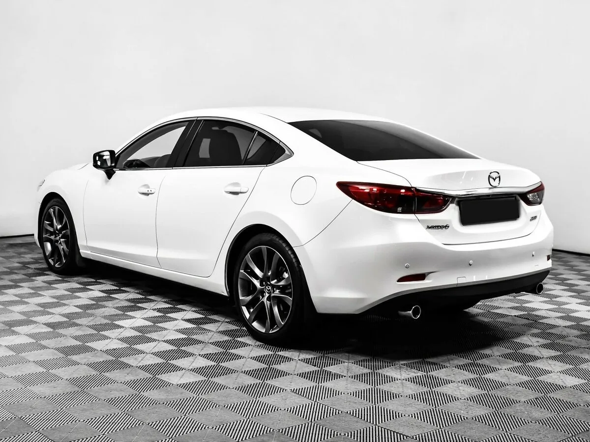 Mazda 6