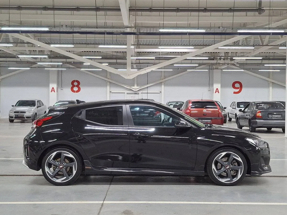 Hyundai Veloster