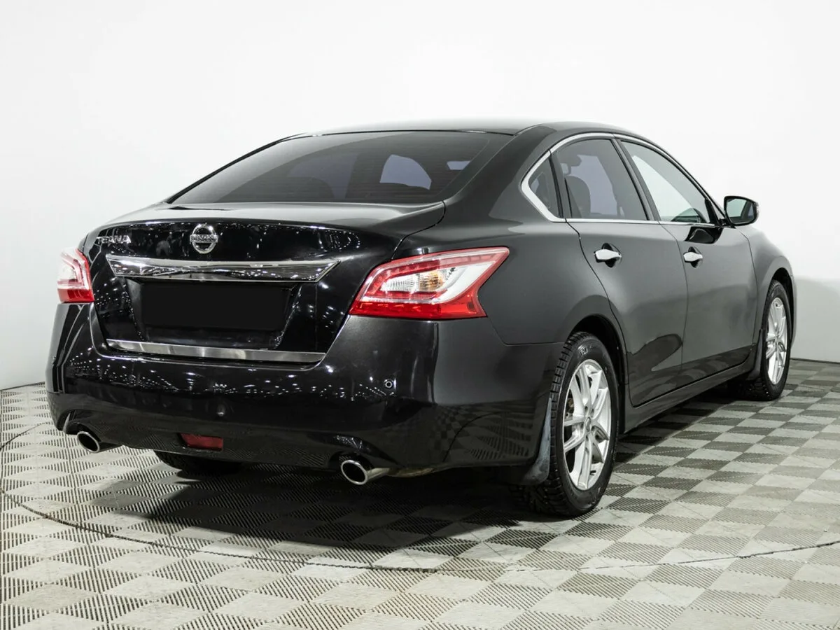 Nissan Teana