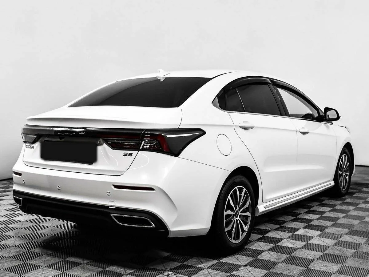 Omoda S5
