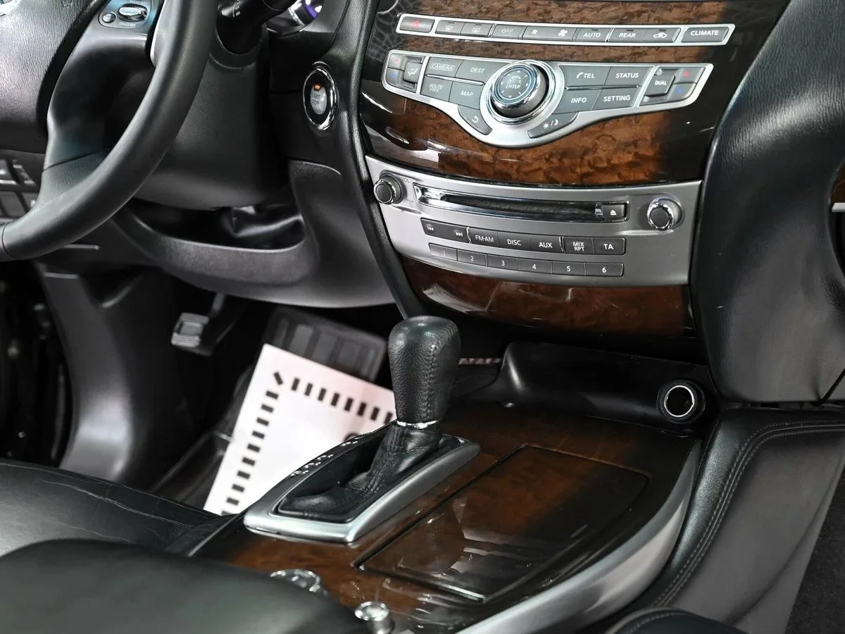 Infiniti JX