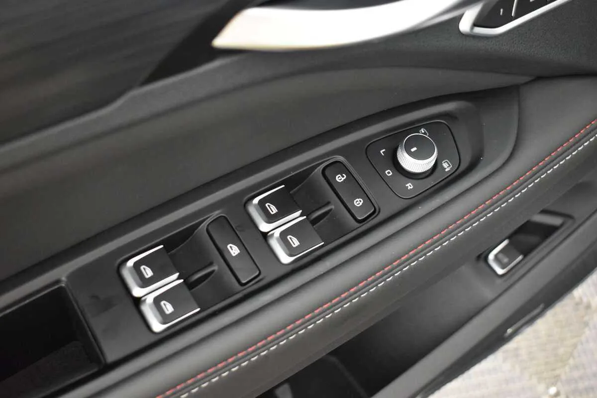 Geely Tugella