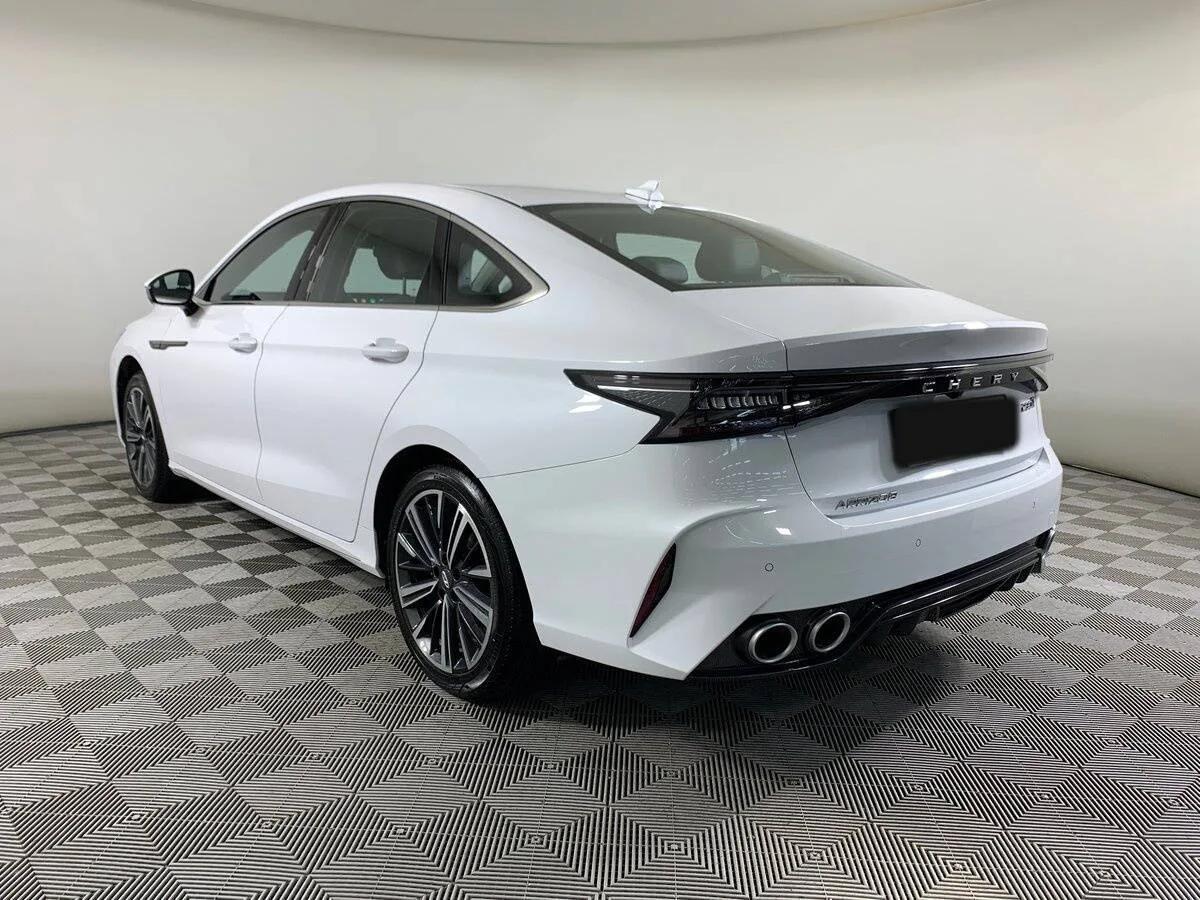 Chery Arrizo 8