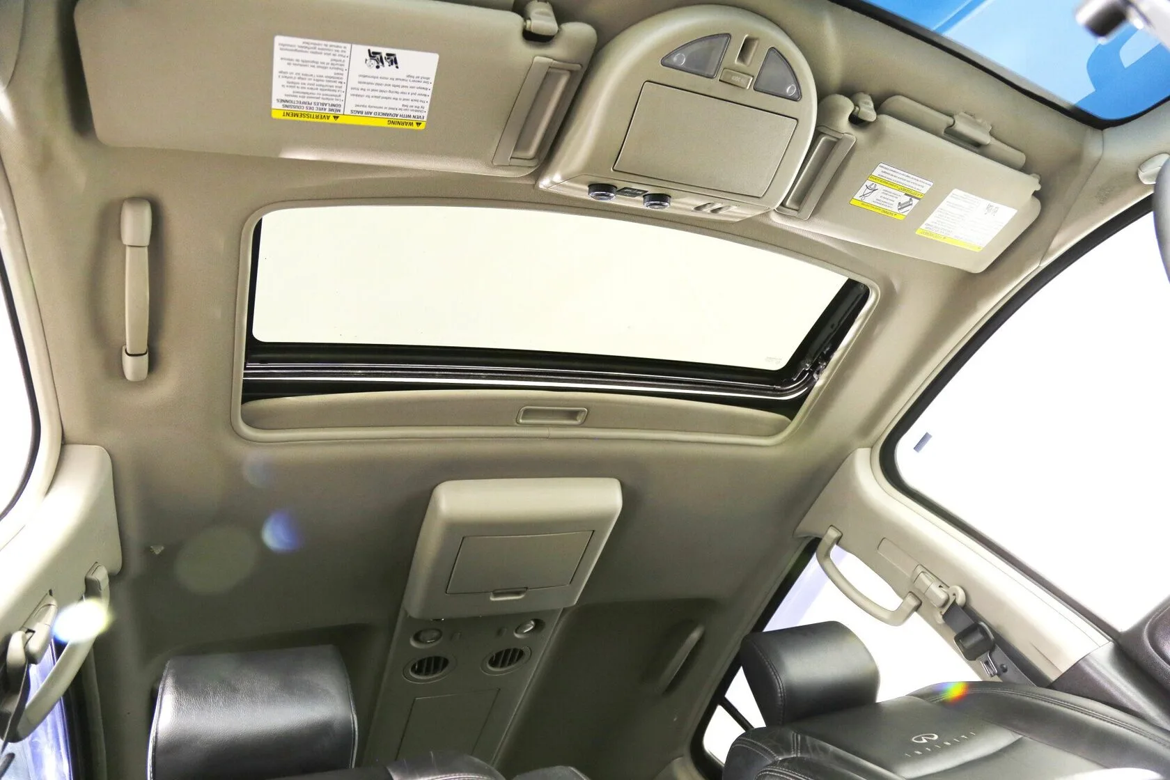 Infiniti QX56
