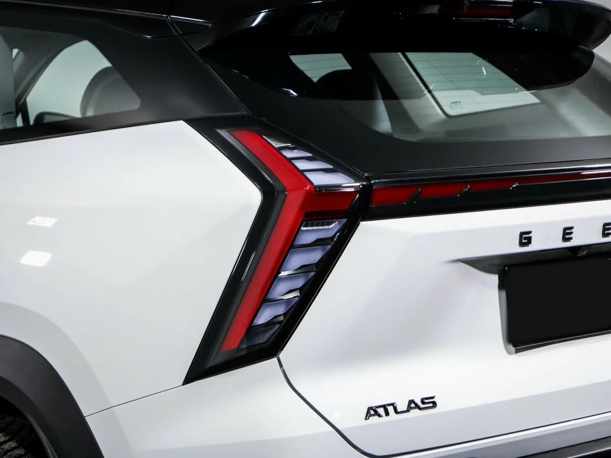 Geely Atlas