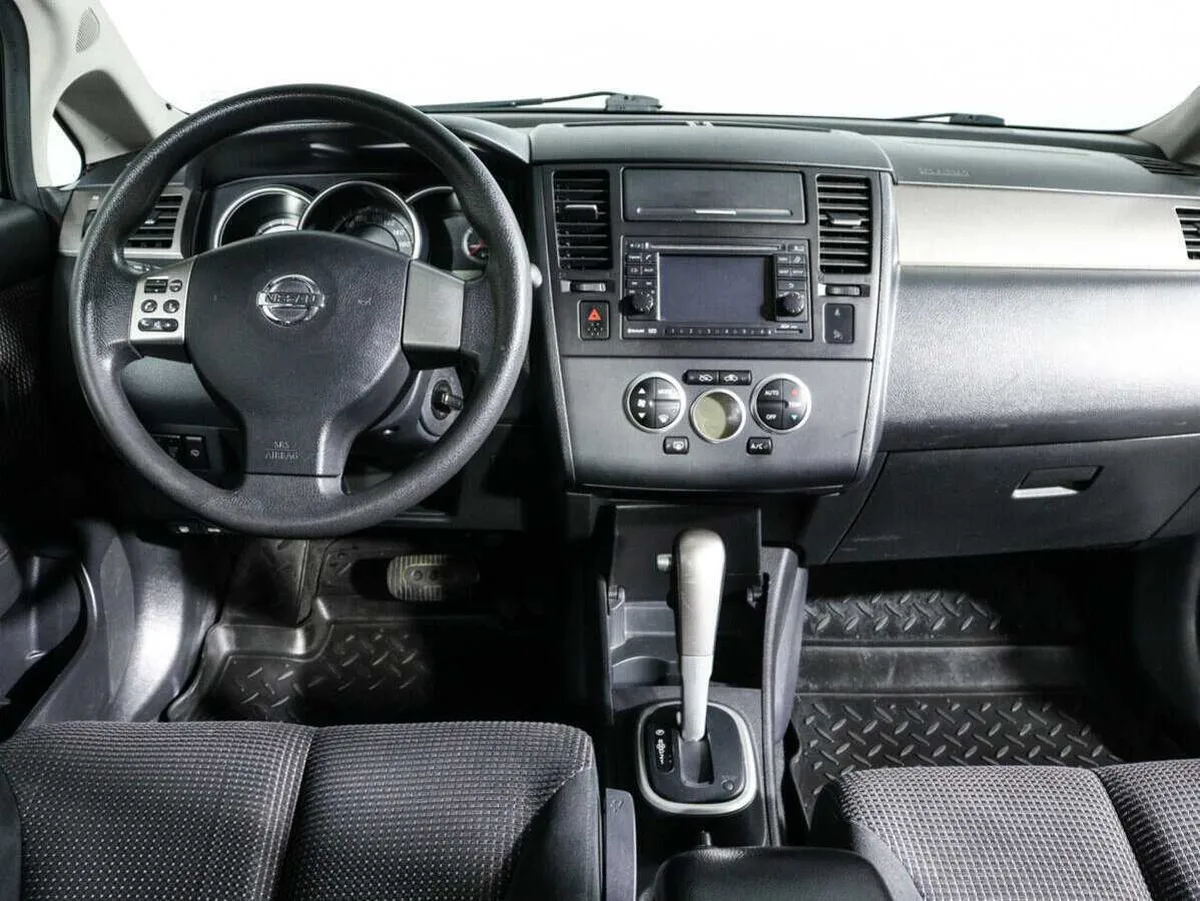 Nissan Tiida
