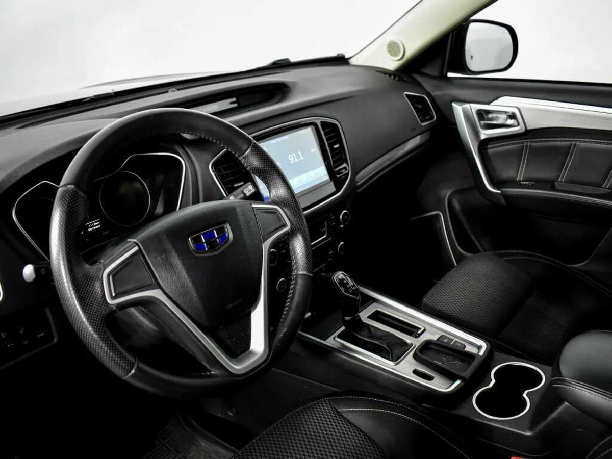 Geely Emgrand X7