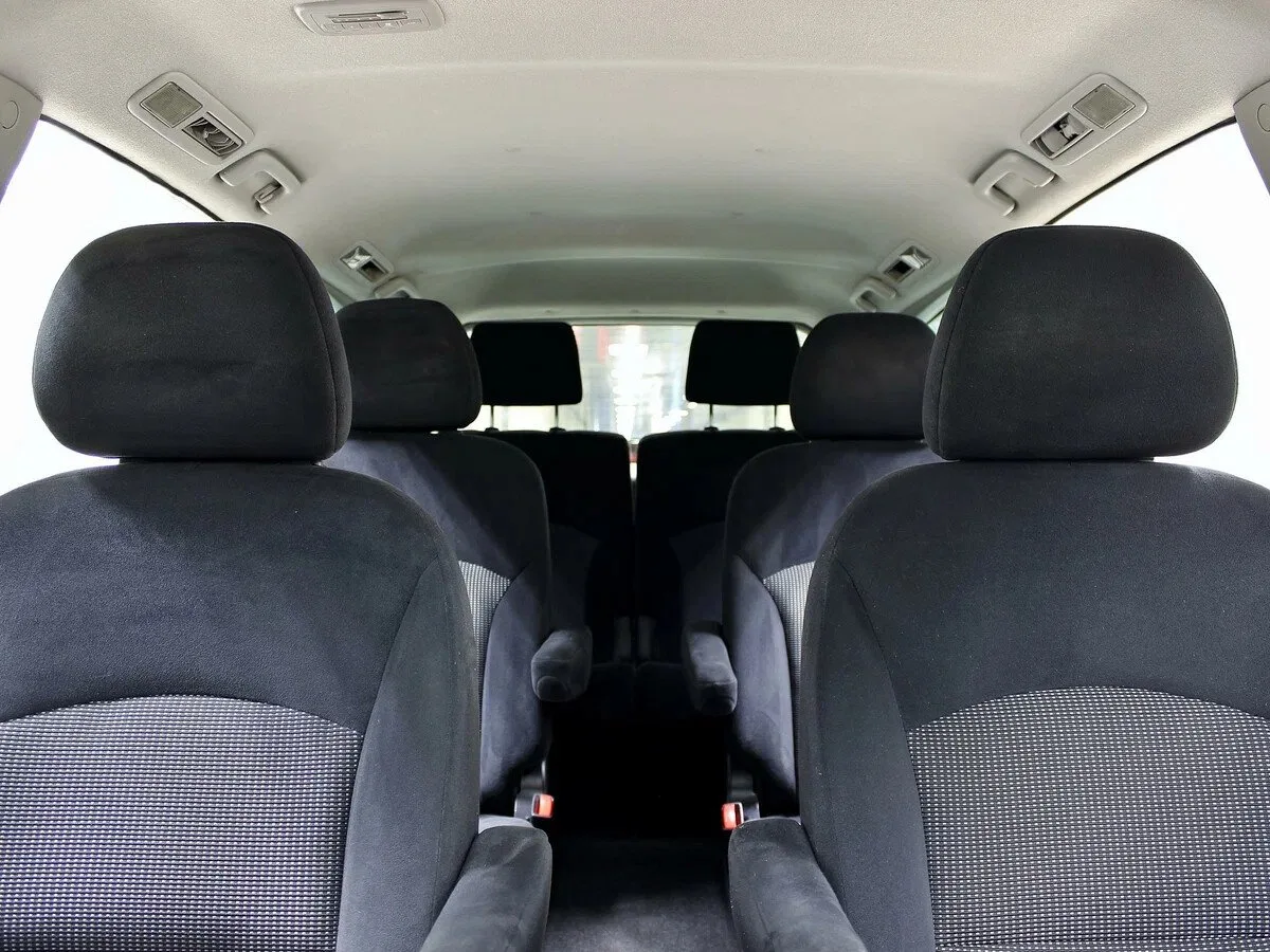 Mitsubishi Grandis