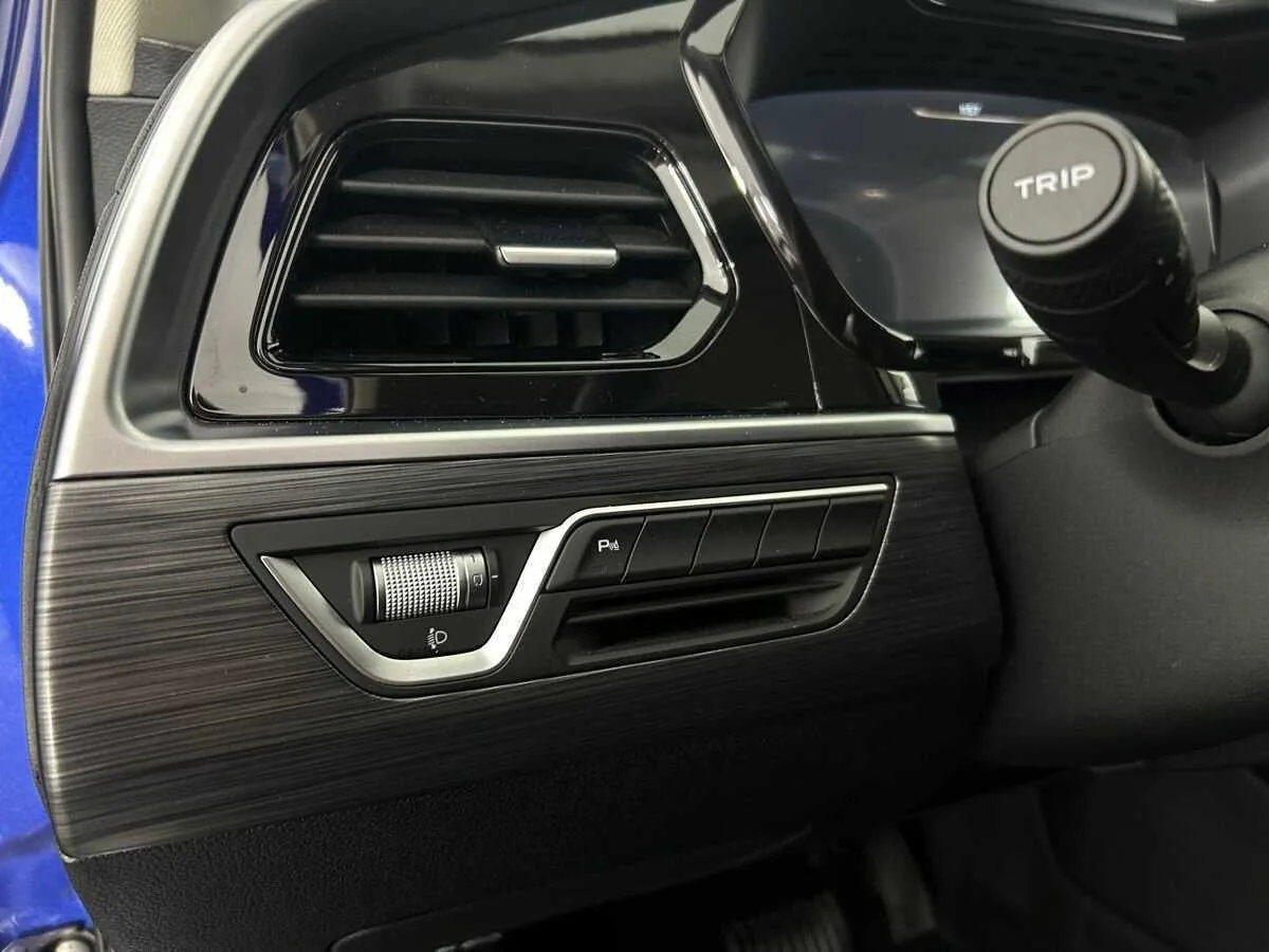 Geely Tugella
