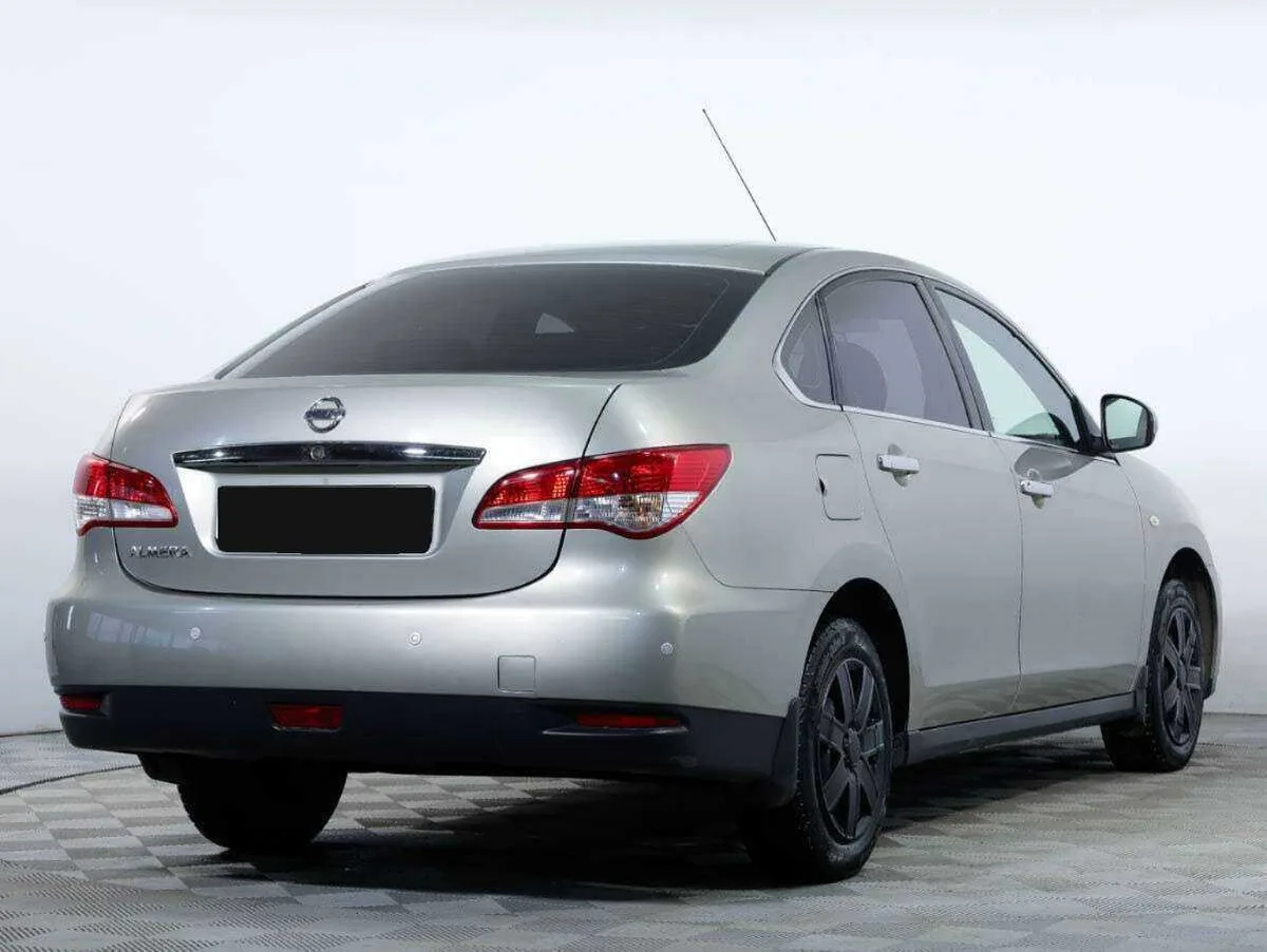 Nissan Almera