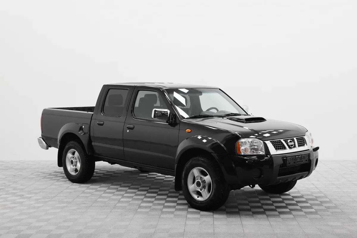 Nissan NP300