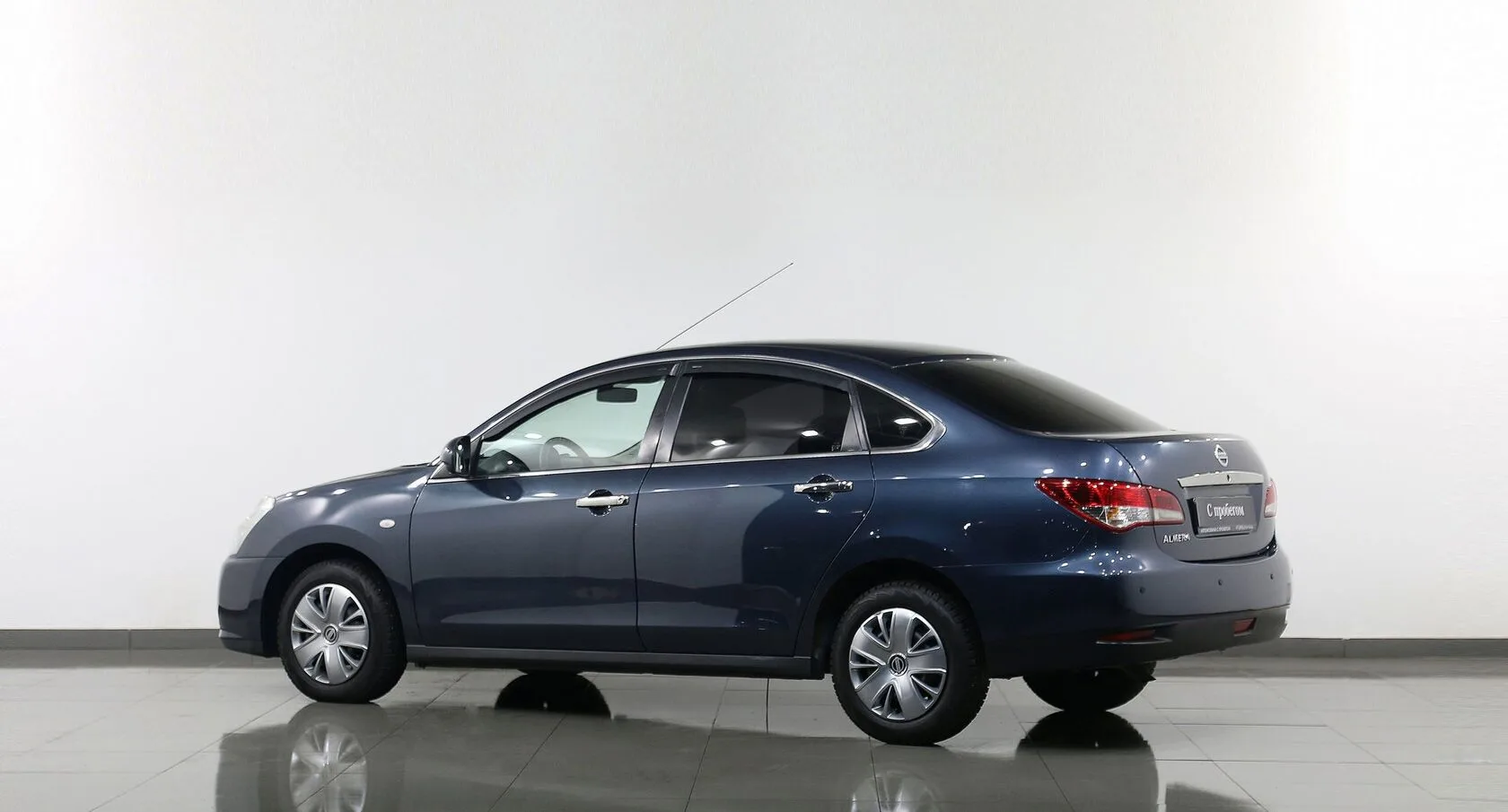 Nissan Almera