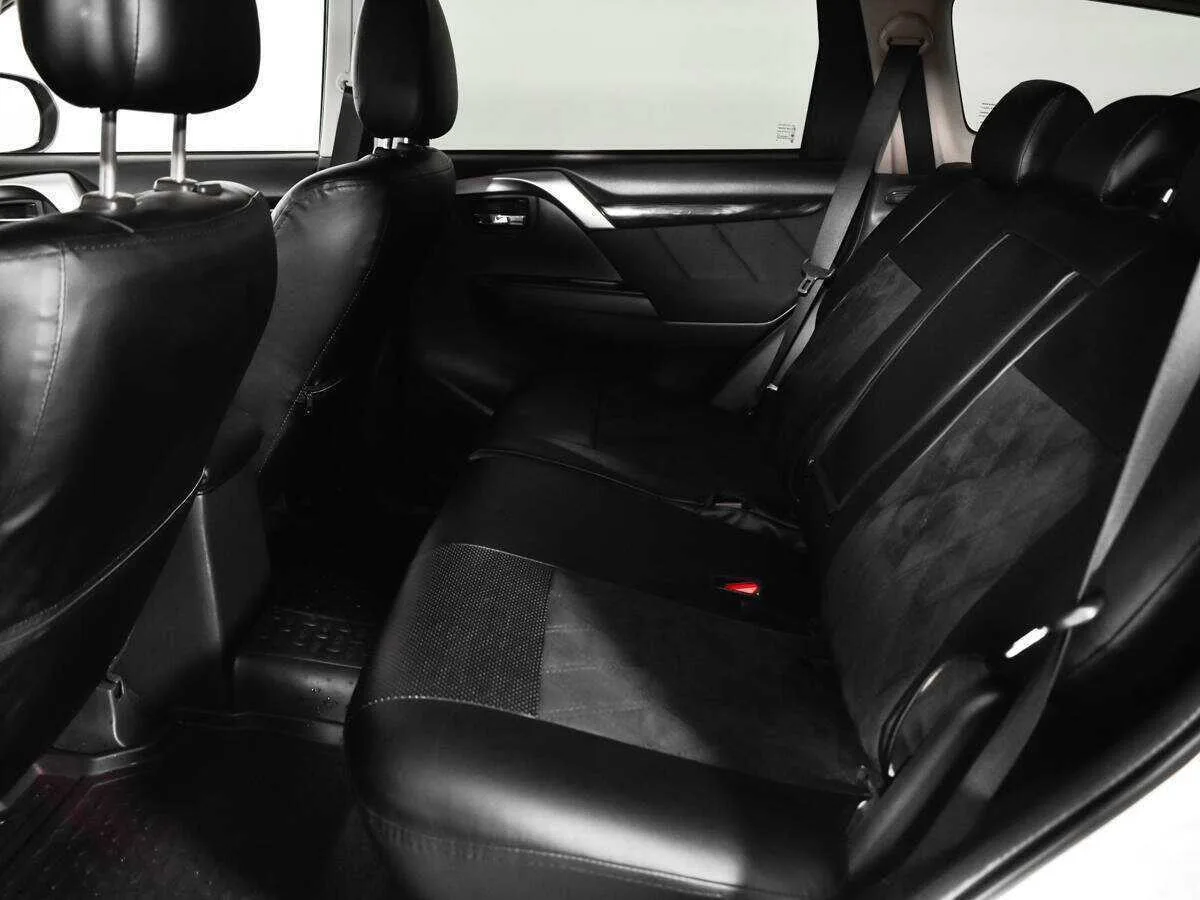 Mitsubishi Pajero Sport