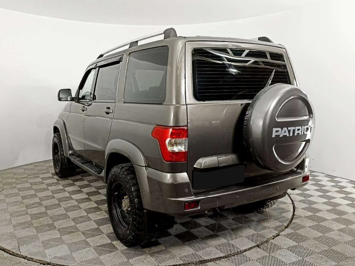 УАЗ Patriot
