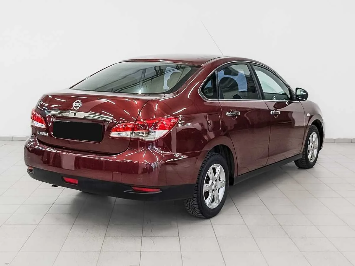Nissan Almera