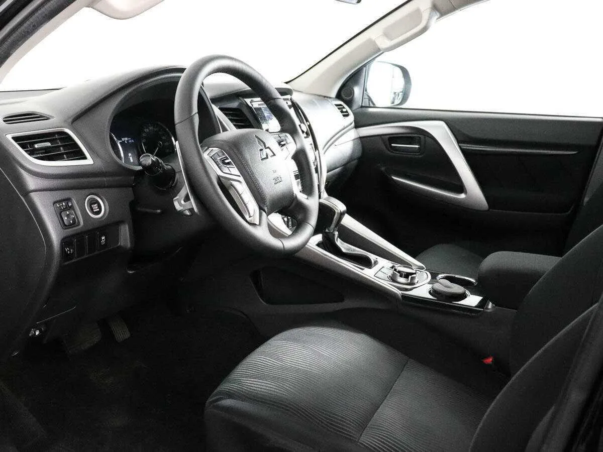 Mitsubishi Pajero Sport