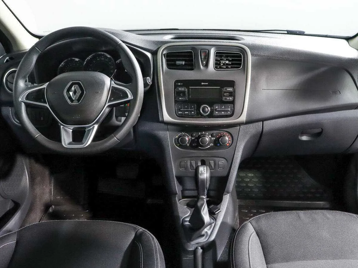 Renault Logan