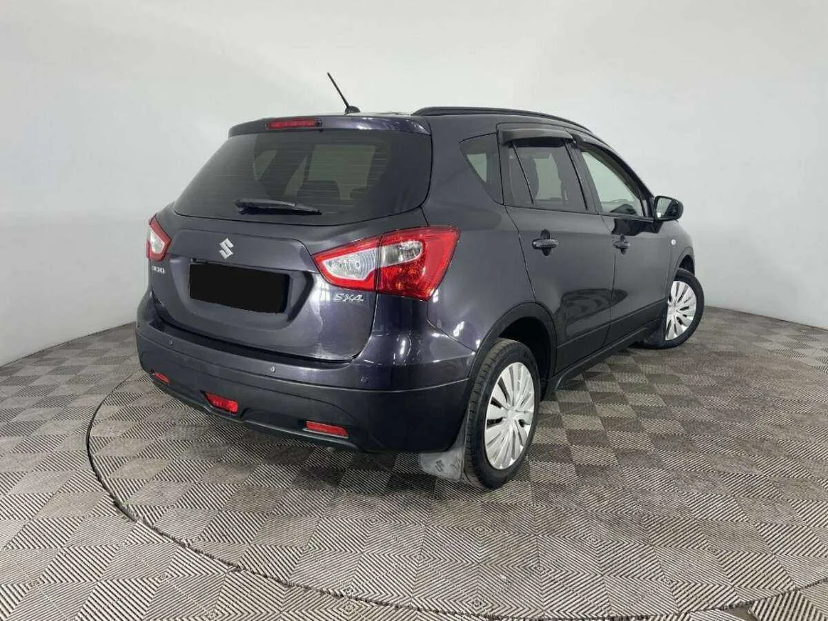 Suzuki SX4