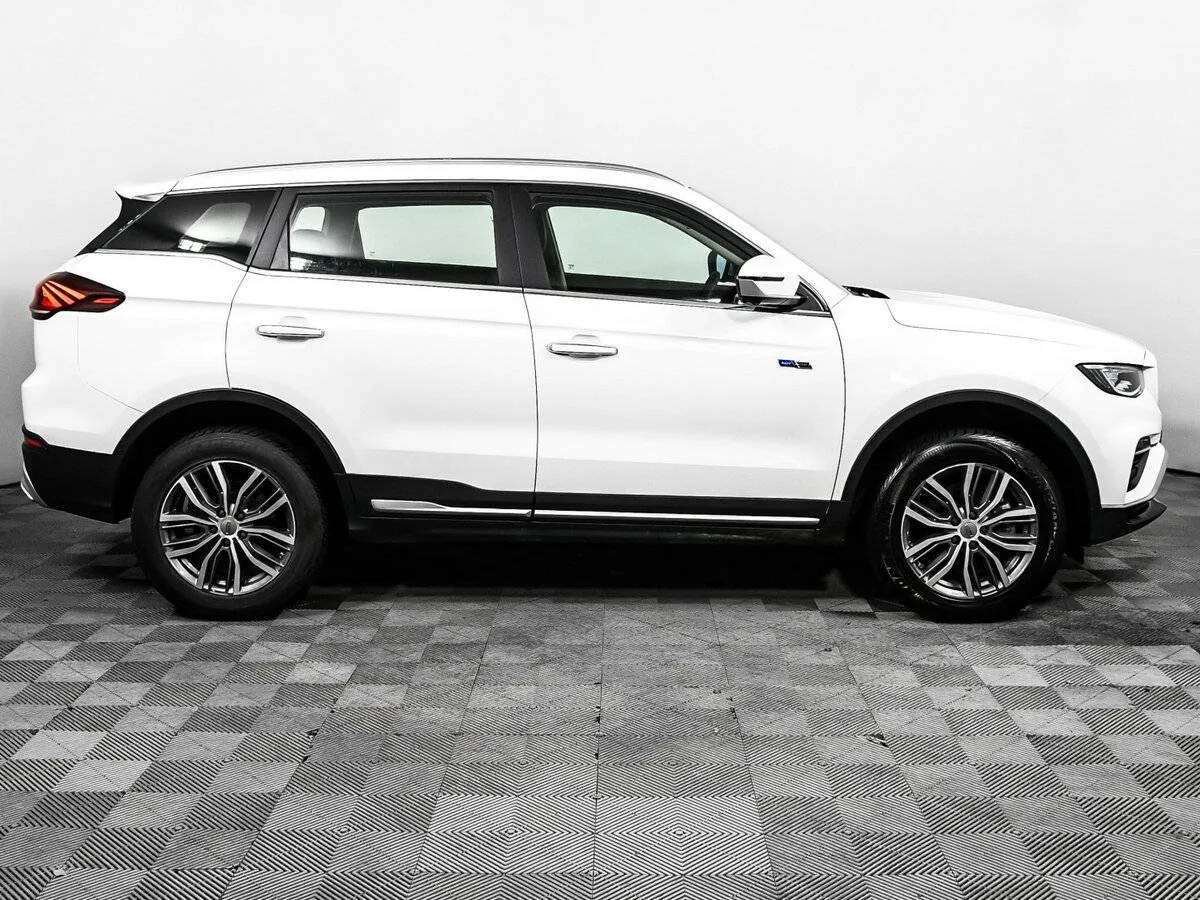 Geely Atlas Pro