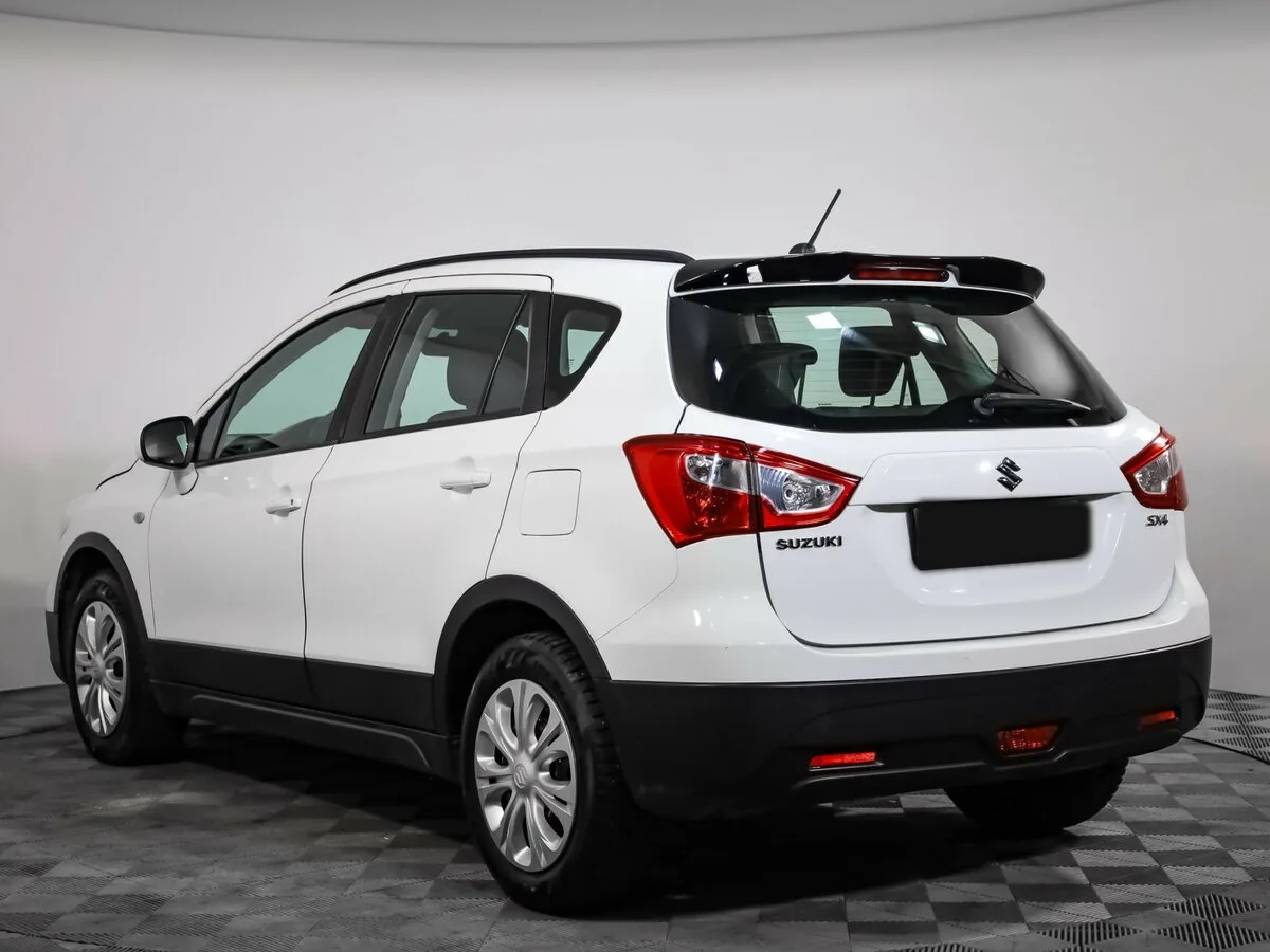 Suzuki SX4