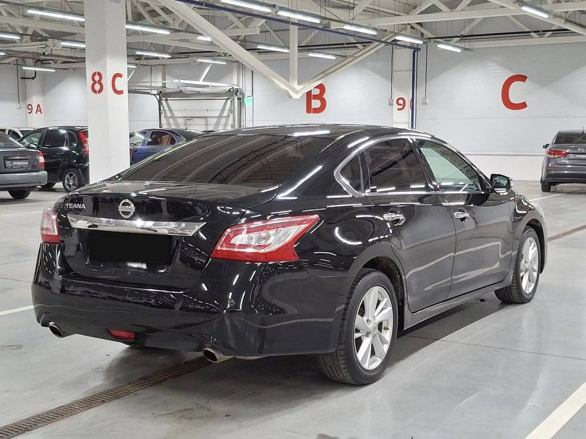 Nissan Teana