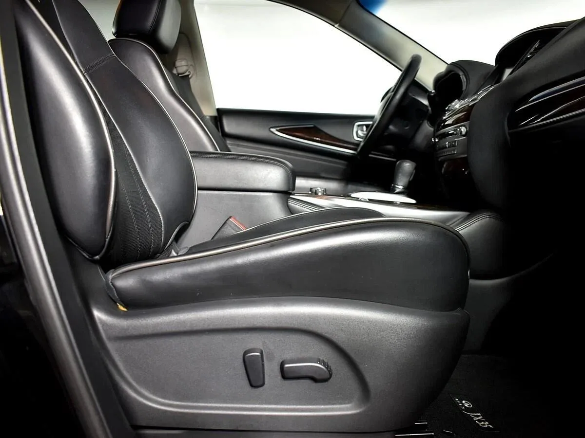 Infiniti JX