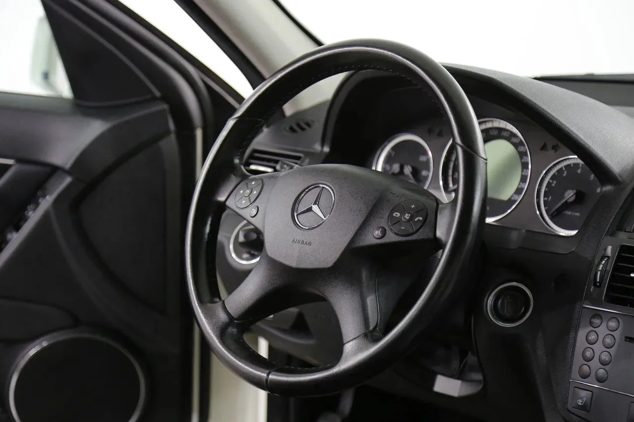 Mercedes-Benz C-Класс