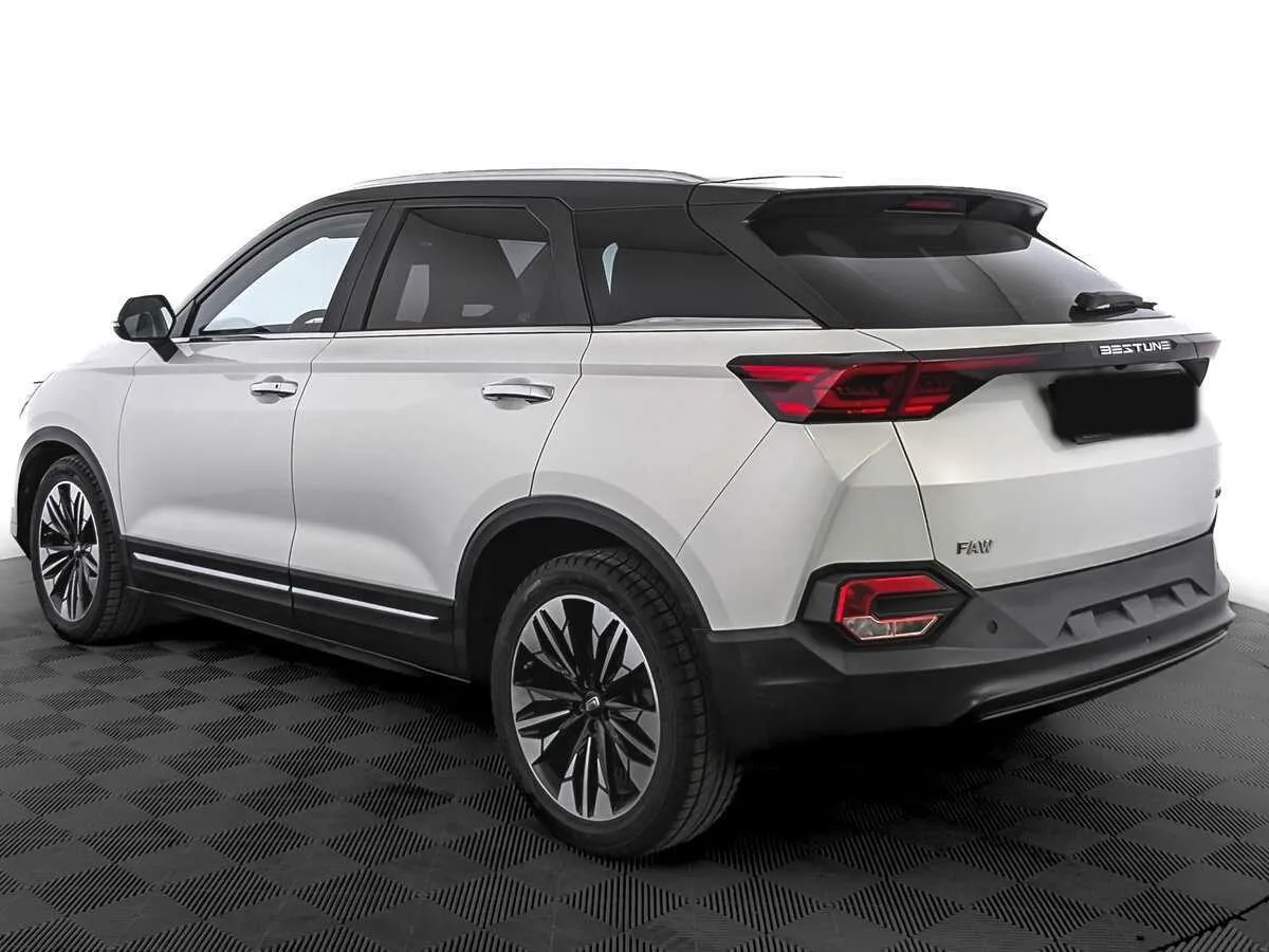 FAW Bestune T77