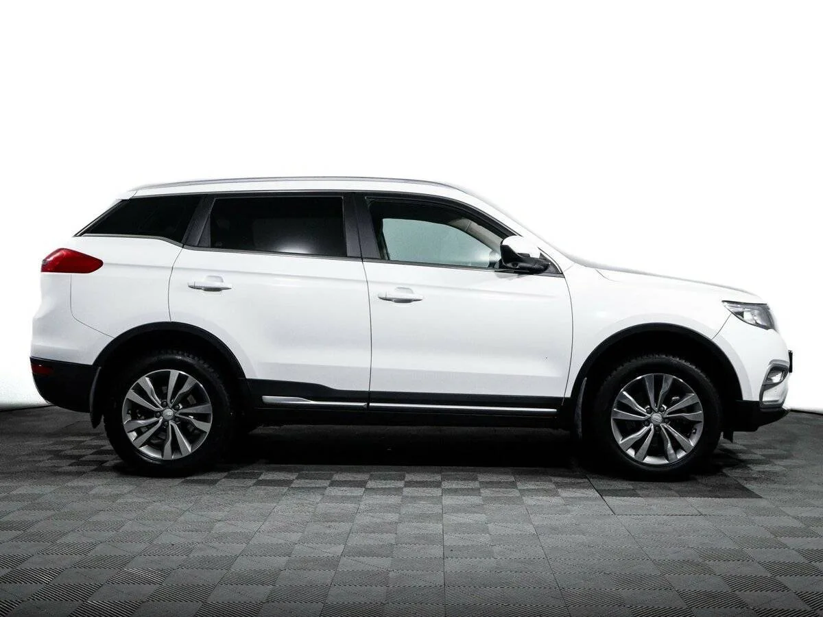 Geely Atlas