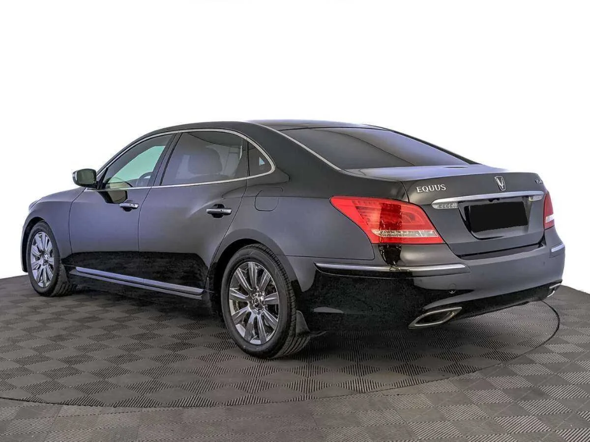 Hyundai Equus