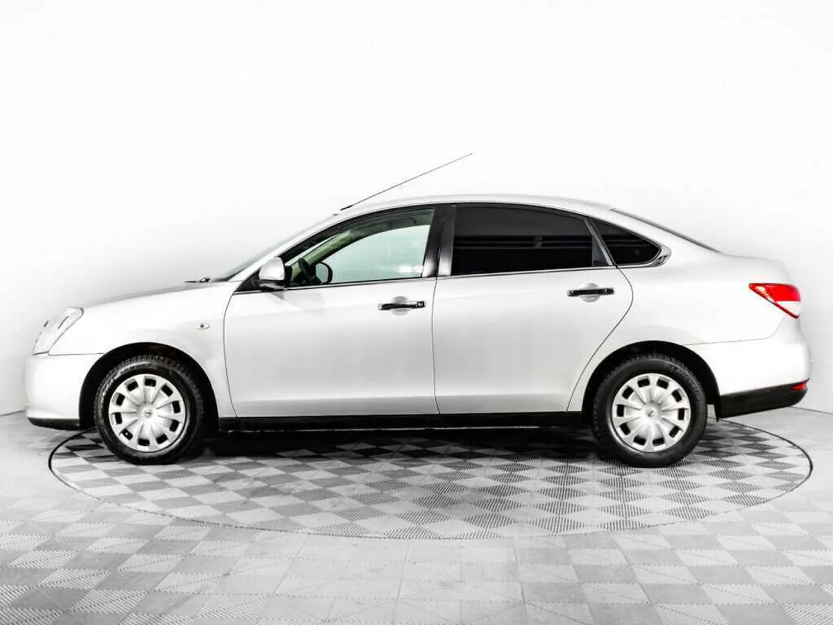 Nissan Almera