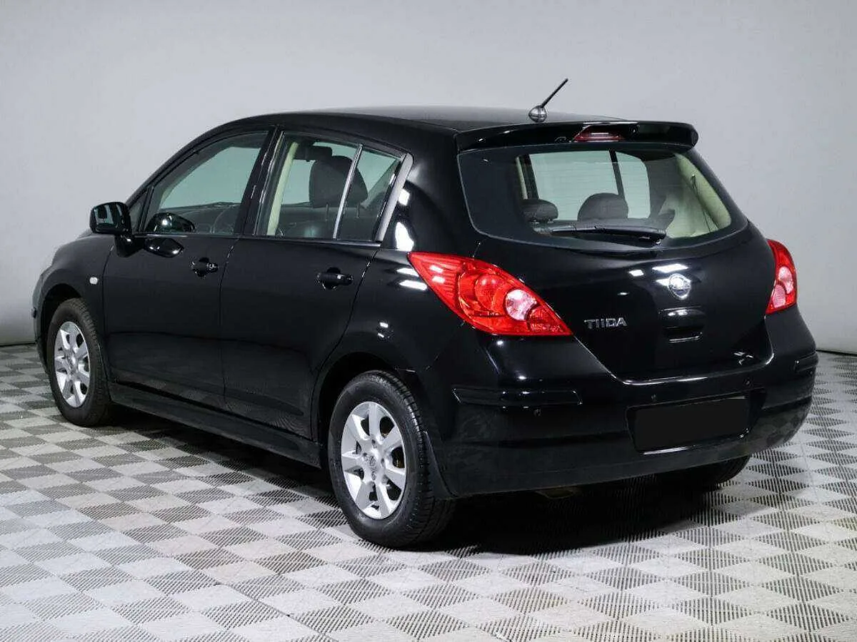 Nissan Tiida