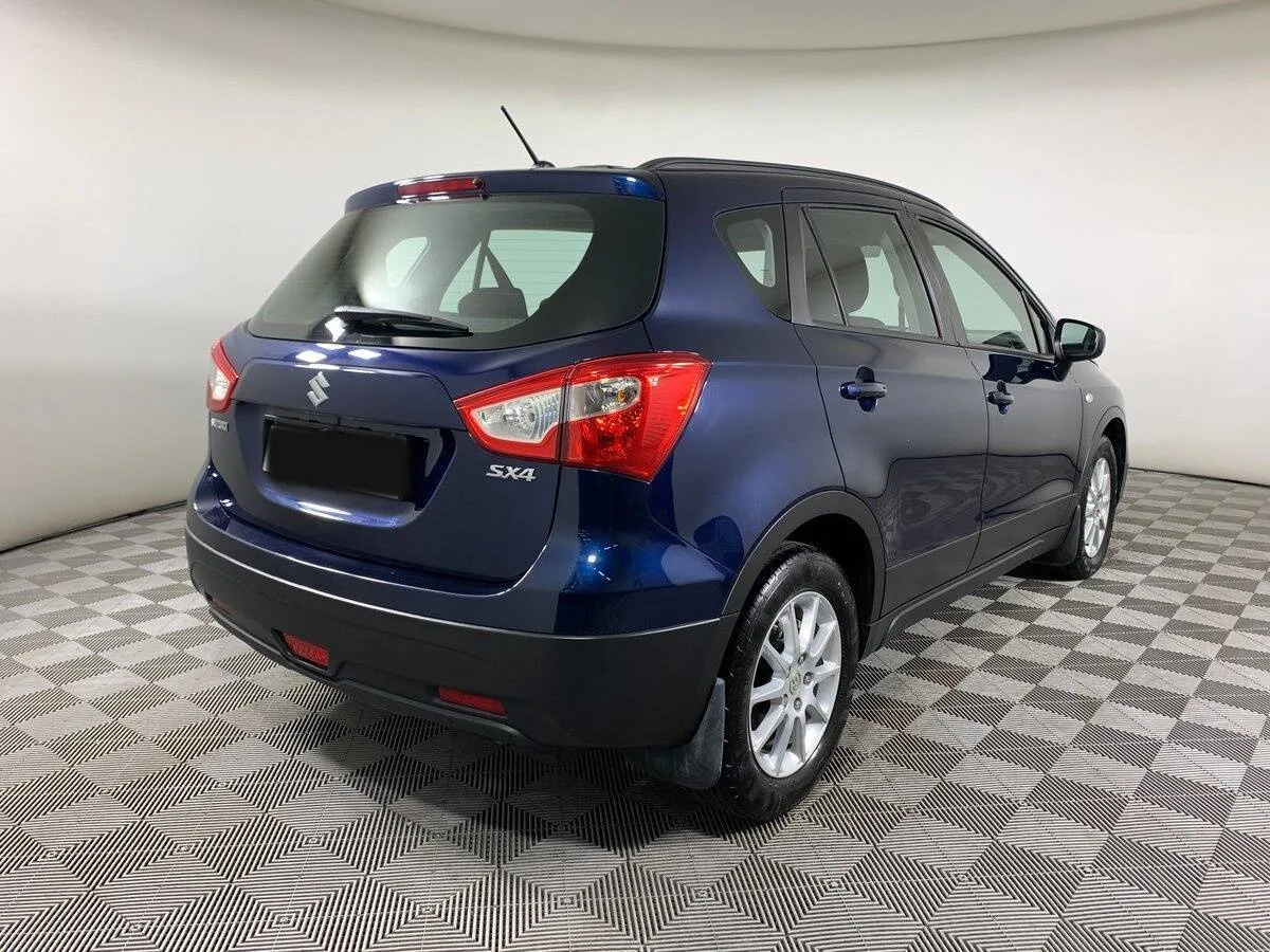 Suzuki SX4