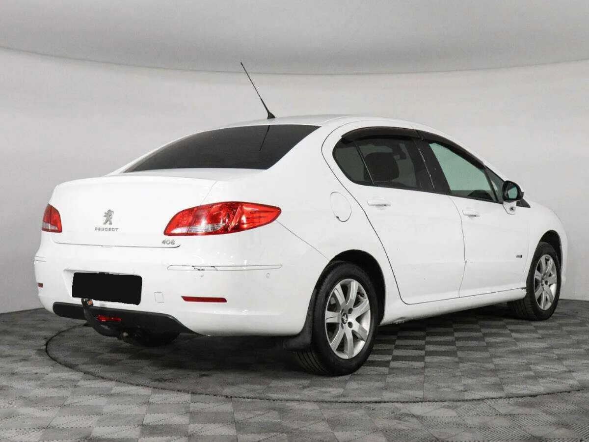 Peugeot 408