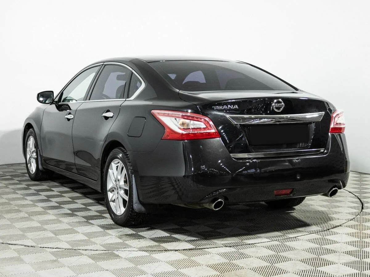 Nissan Teana