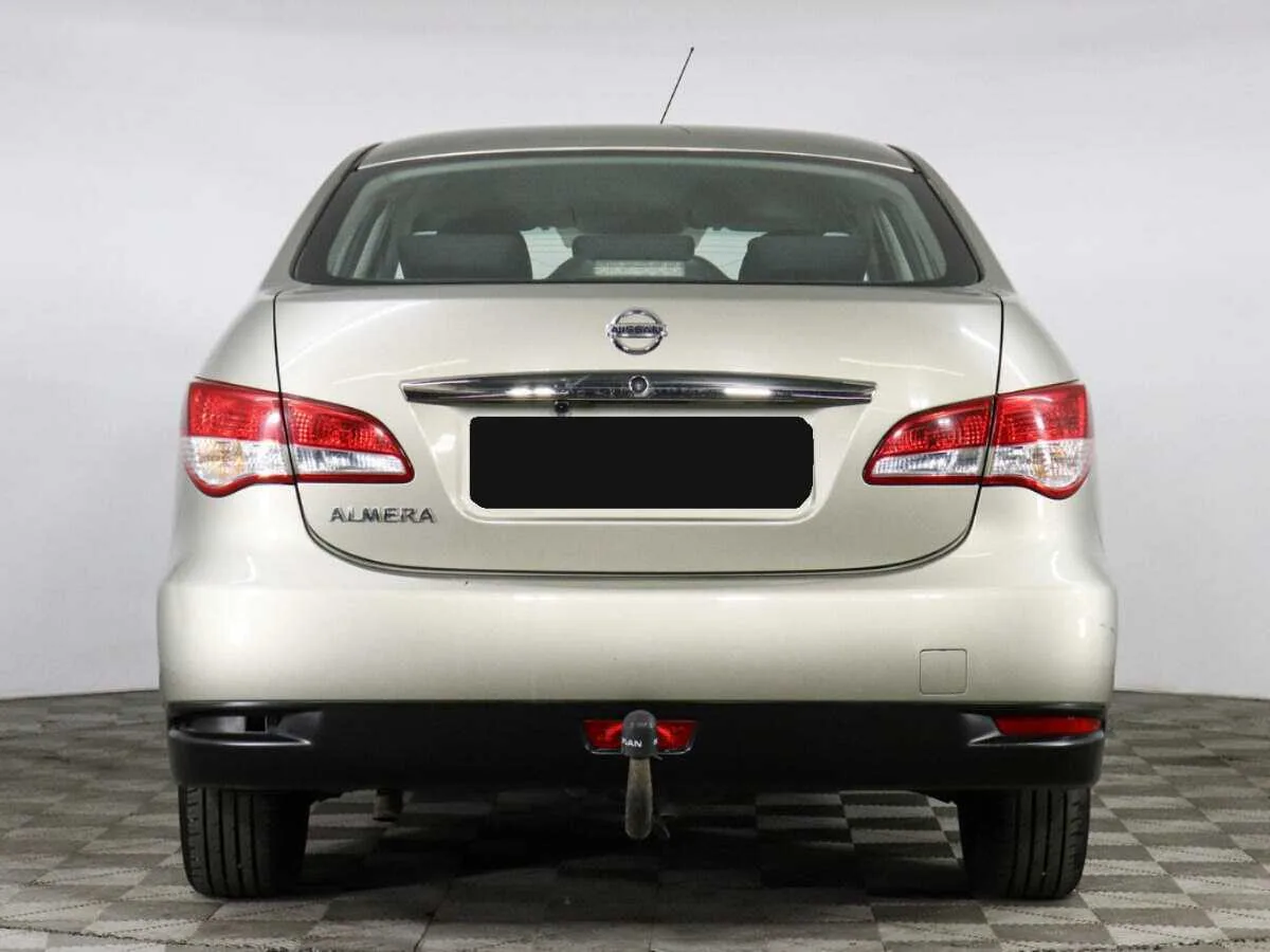 Nissan Almera