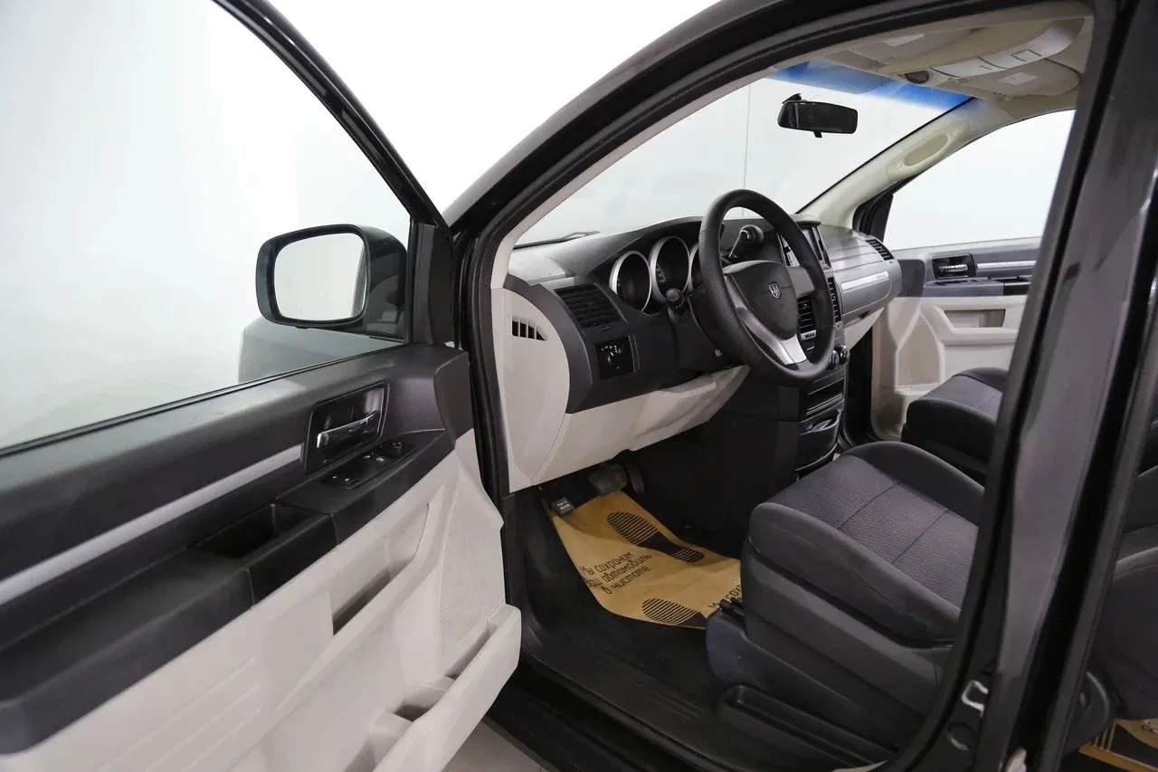 Dodge Caravan