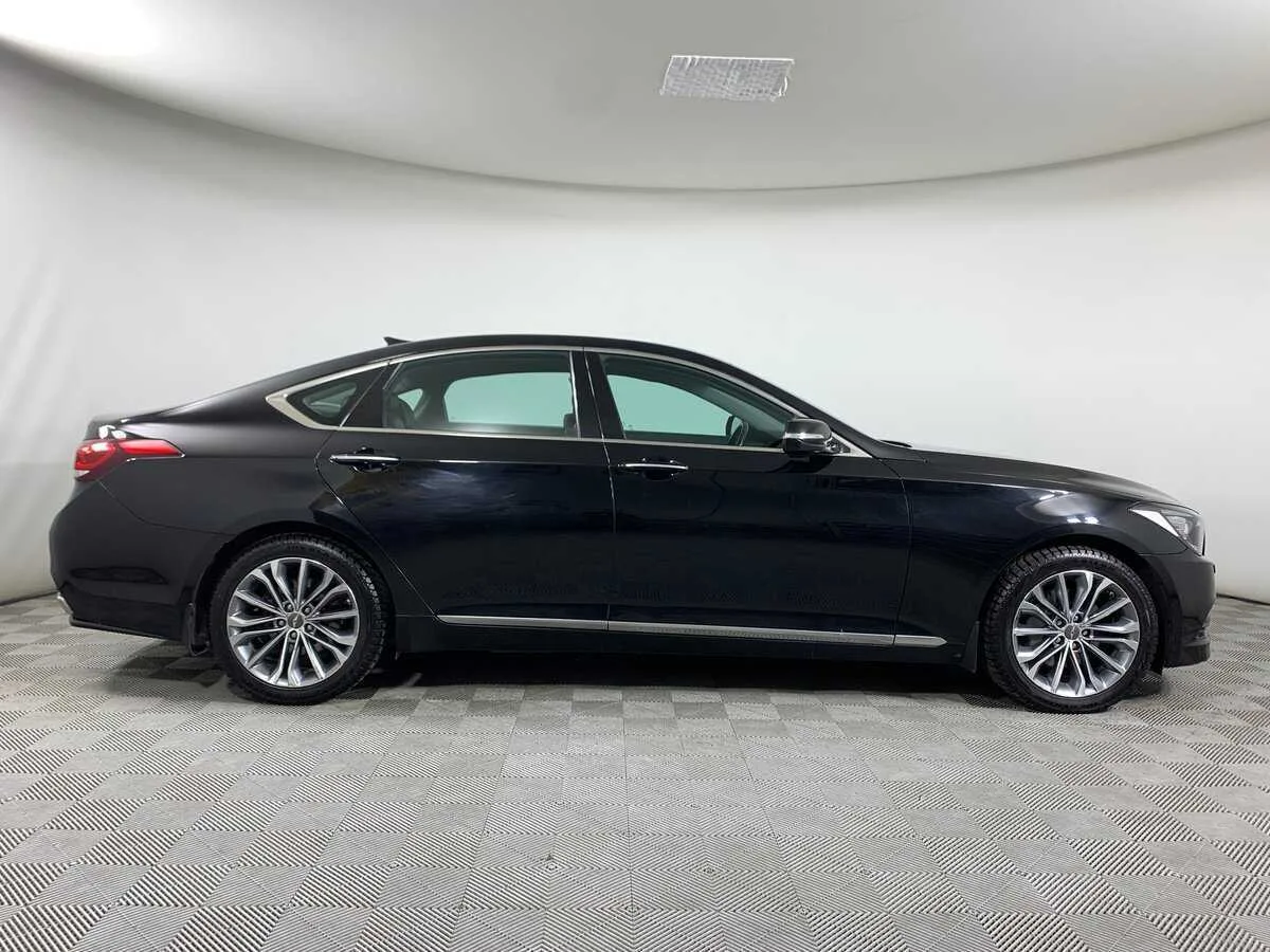 Hyundai Genesis