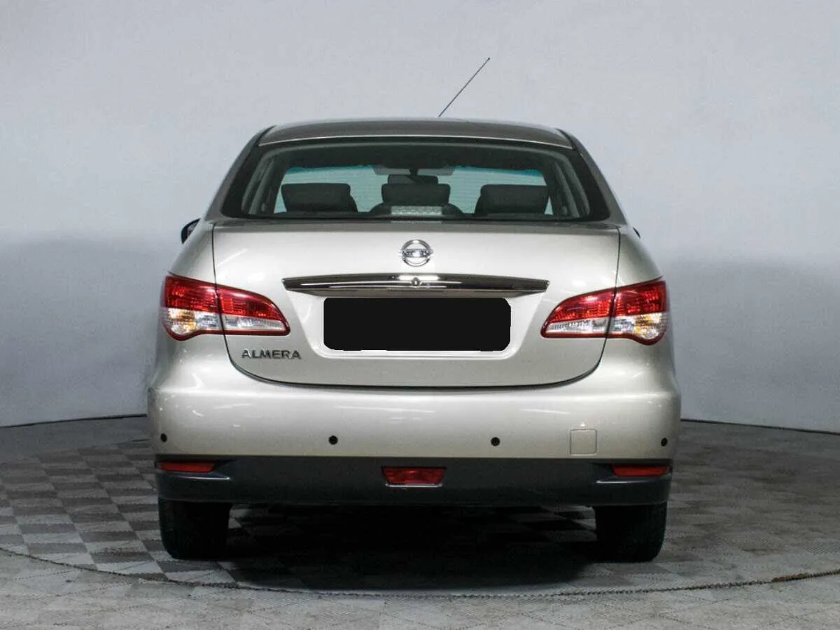 Nissan Almera
