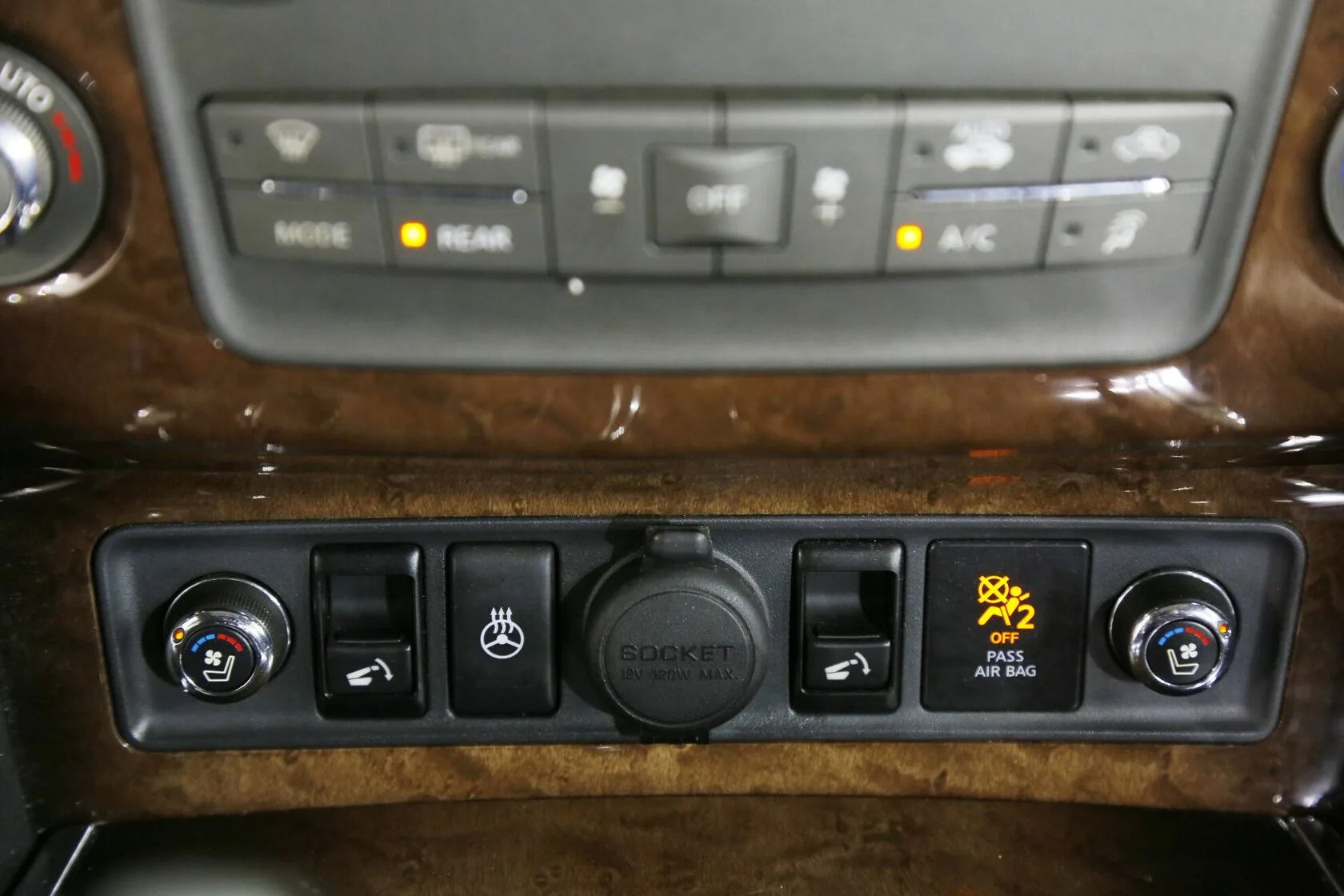 Infiniti QX56