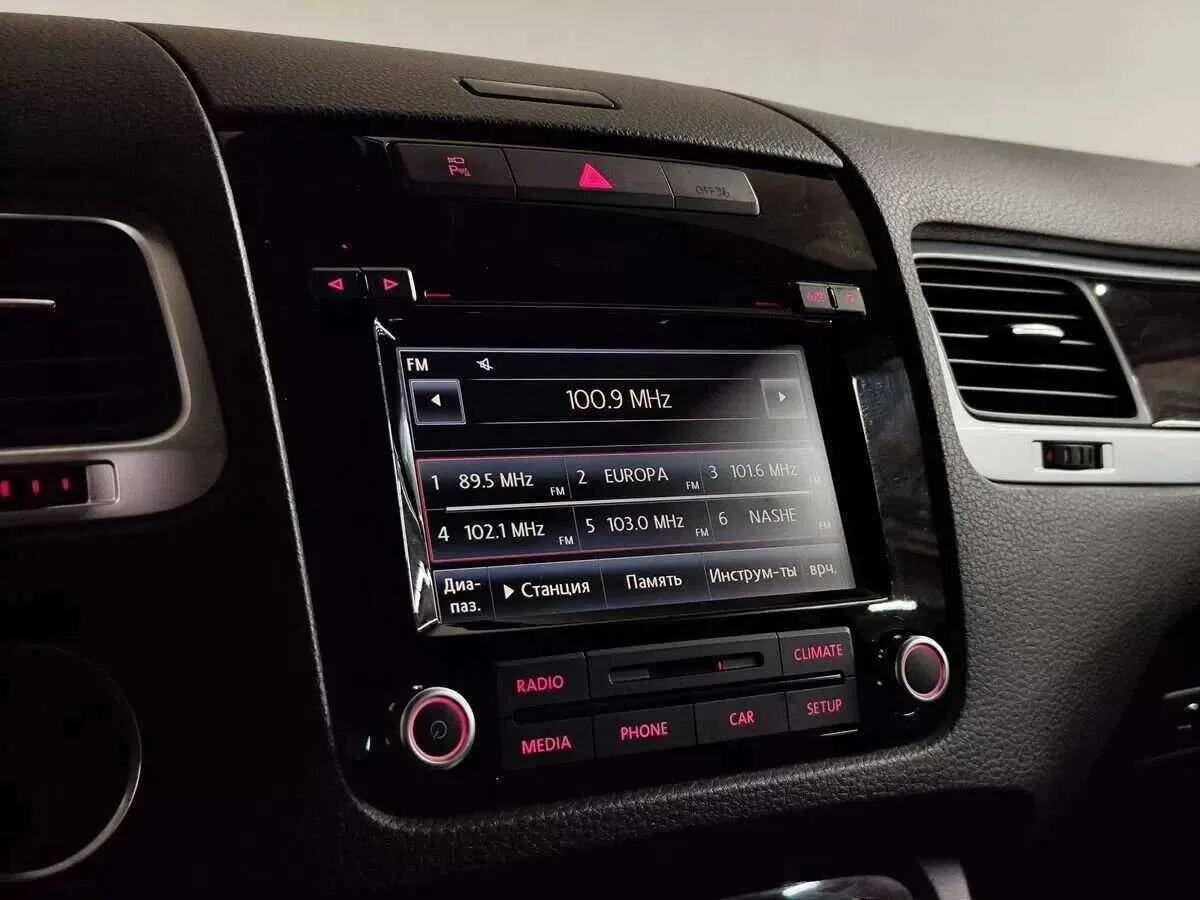 Volkswagen Touareg