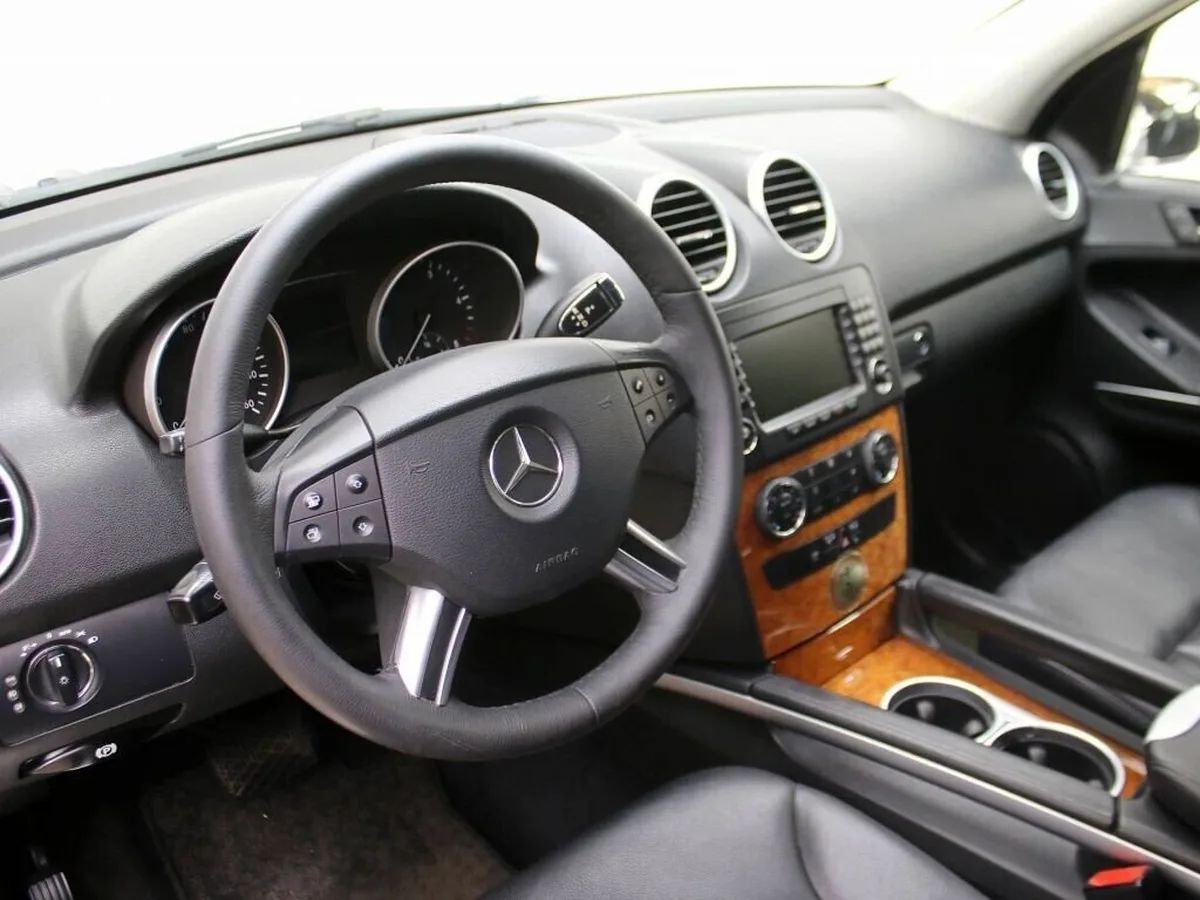 Mercedes-Benz M-Класс
