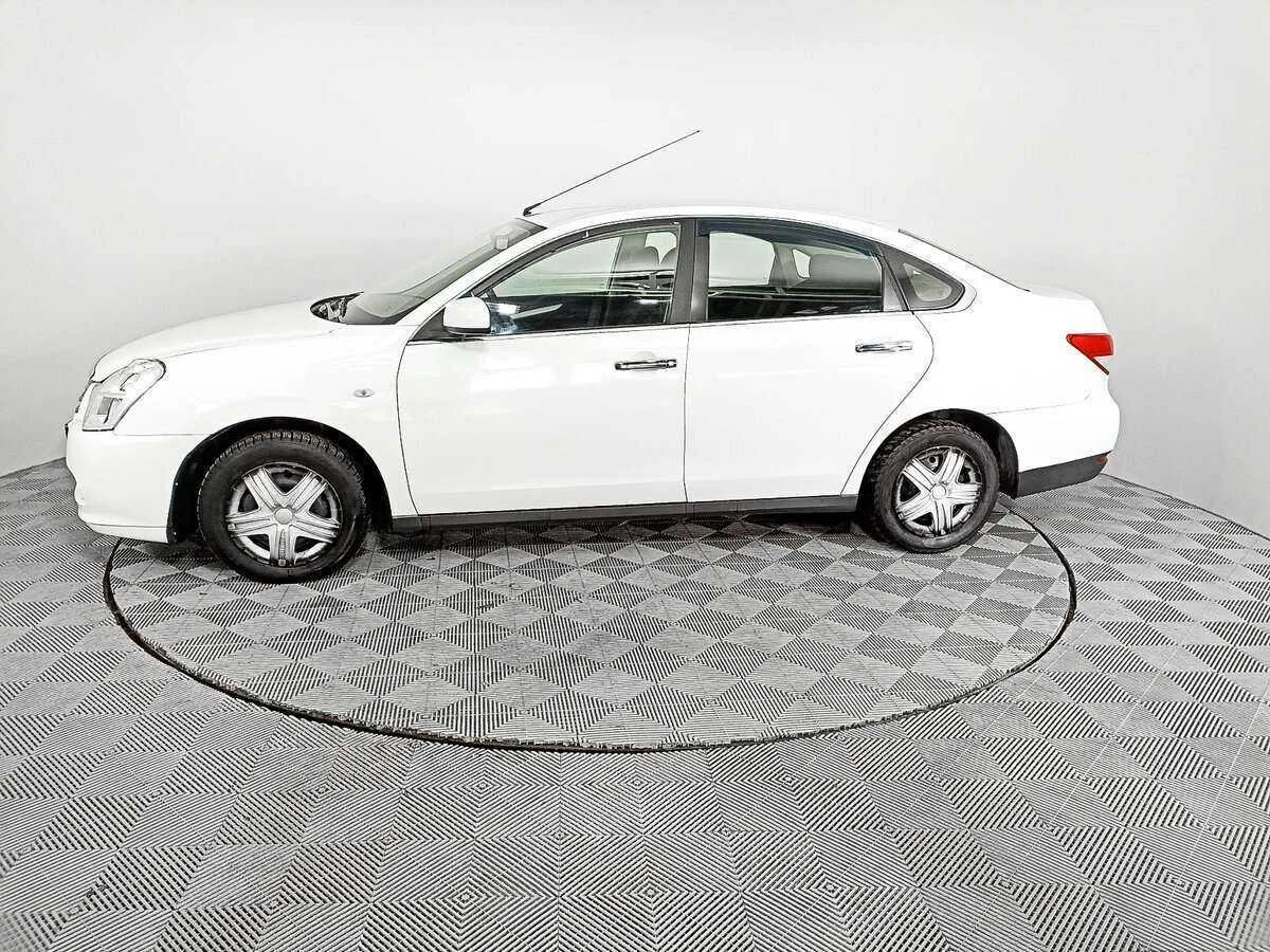 Nissan Almera