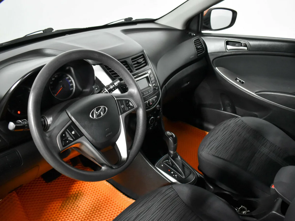 Hyundai Solaris