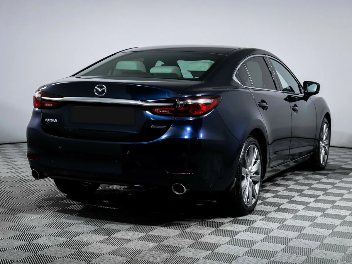 Mazda 6