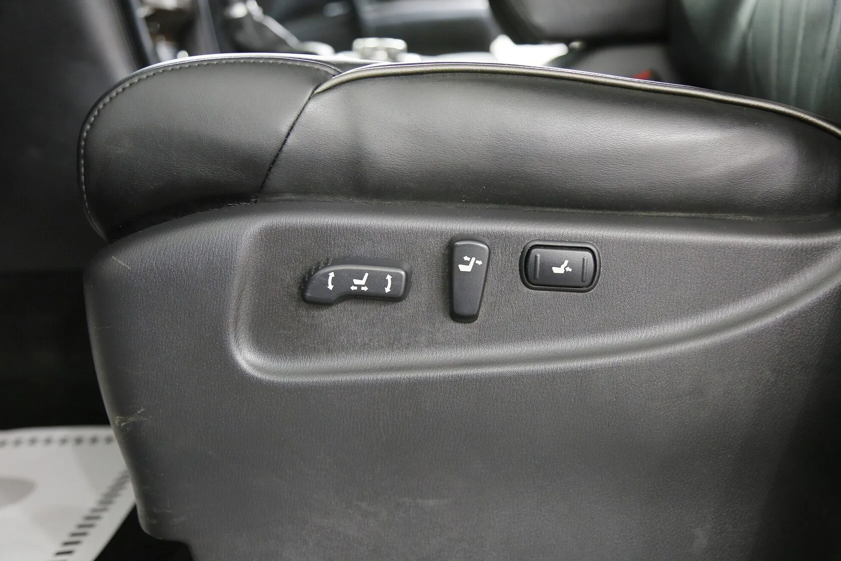 Infiniti QX56